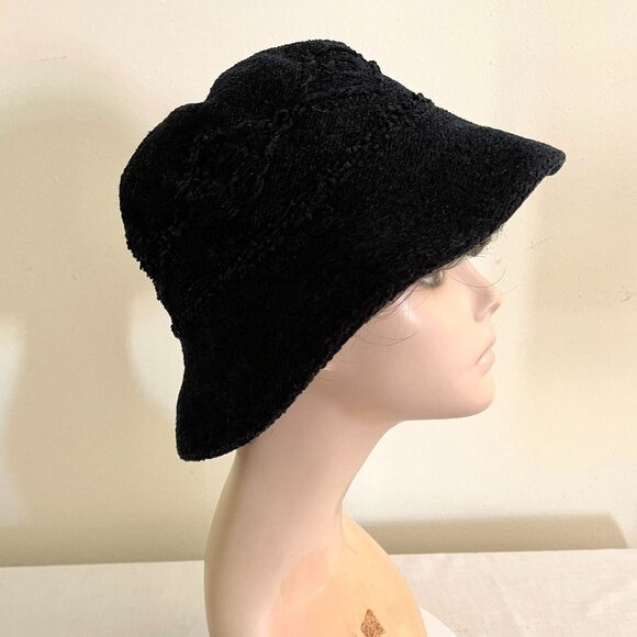 Vintage 90s Black Acrylic Knit Textured Bucket Hat wth 3" brim Collapsable - Picture 2 of 10